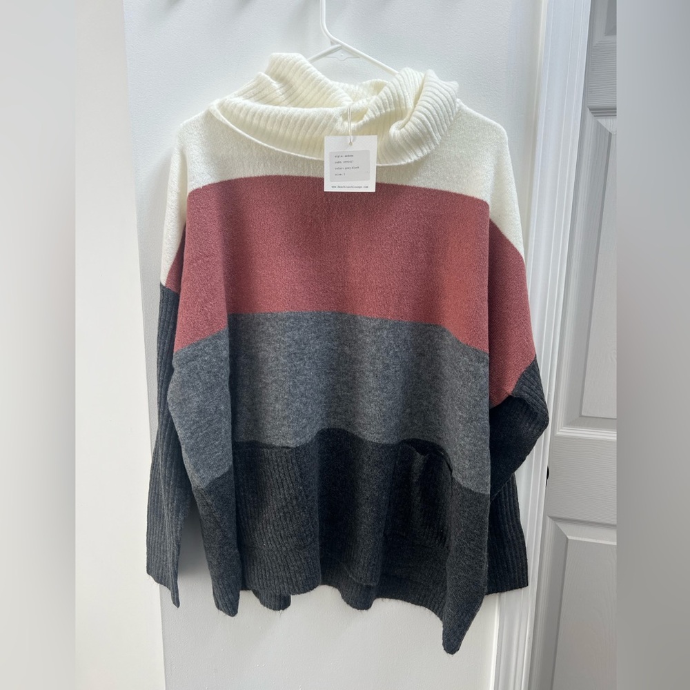 beach lunch lounge Multi Color Turtle Neck Sweater Women’s L